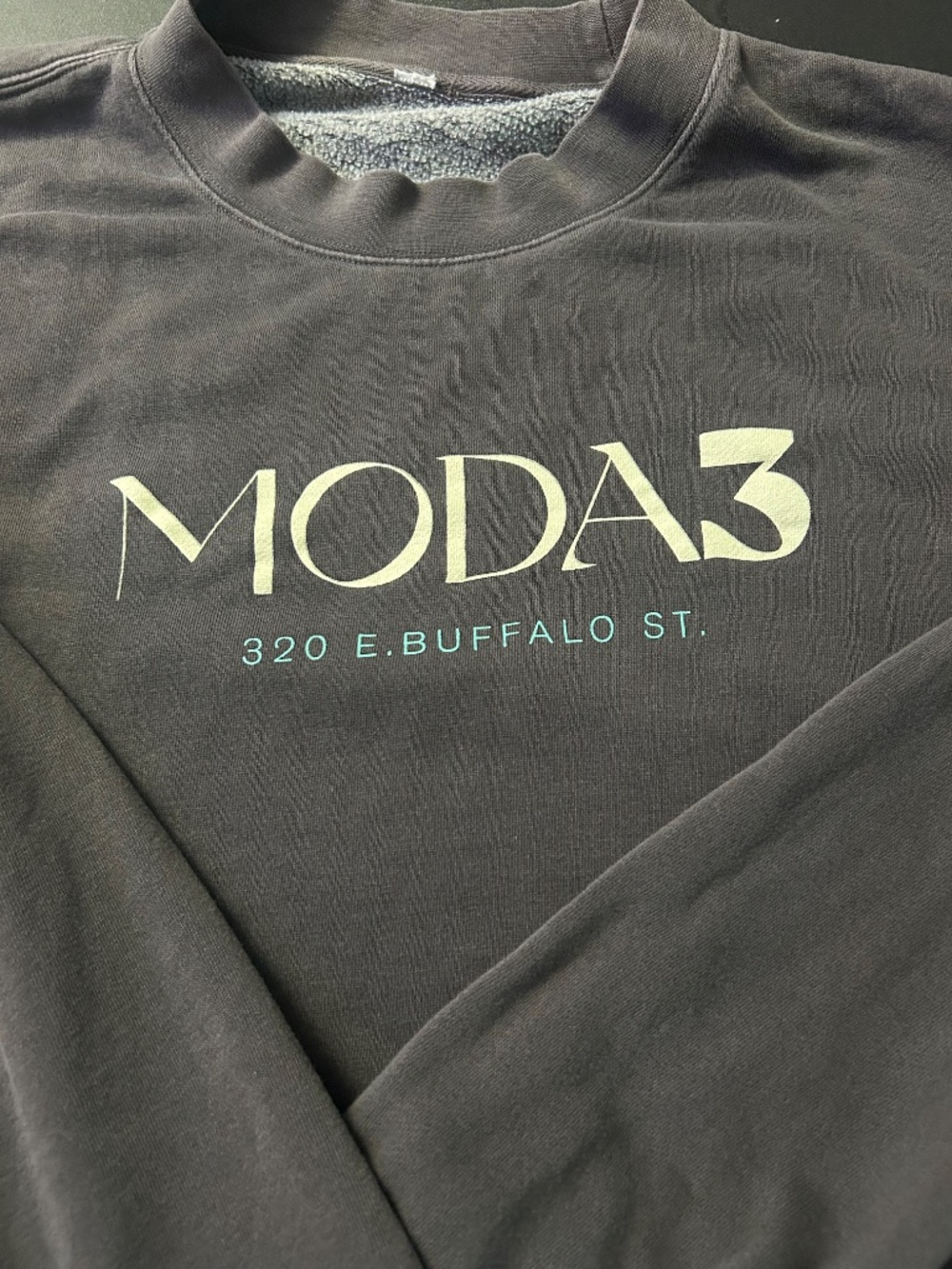 Moda3 Sweater - Picture 2 of 3